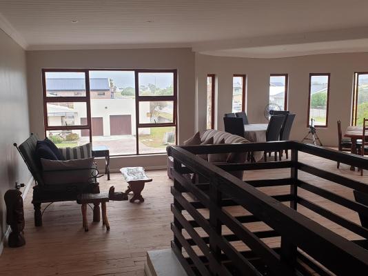 Stonehouse on Main - 229219