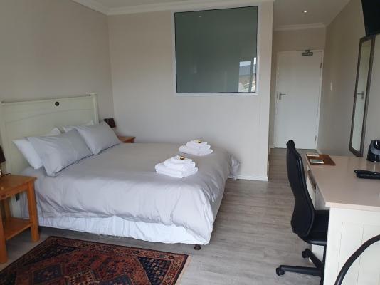 Room image 6