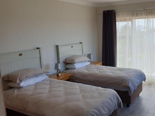 Room image 3