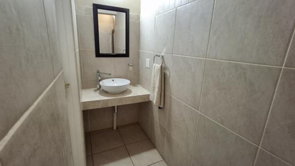 Room image 17