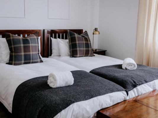 Room image 1