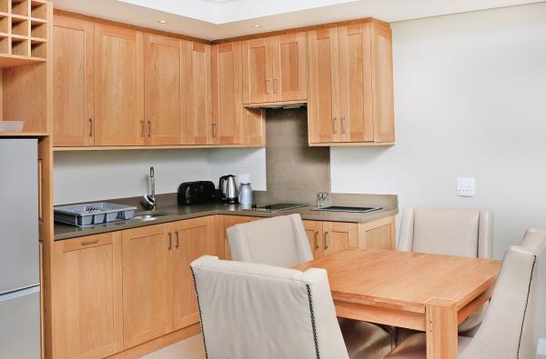 1 Bedroom Suite