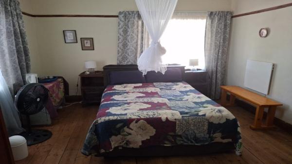 Karoo Uitsig Guest House - 230226