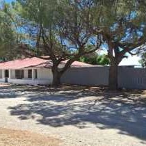 Karoo Uitsig Guest House - 230235