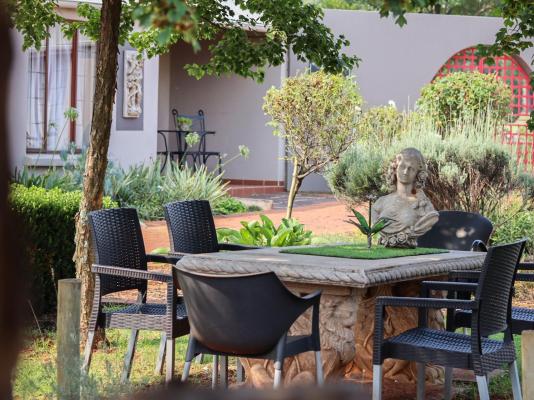 Three Thymes Inn - 230587