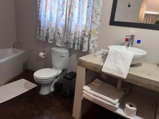 Room image 5