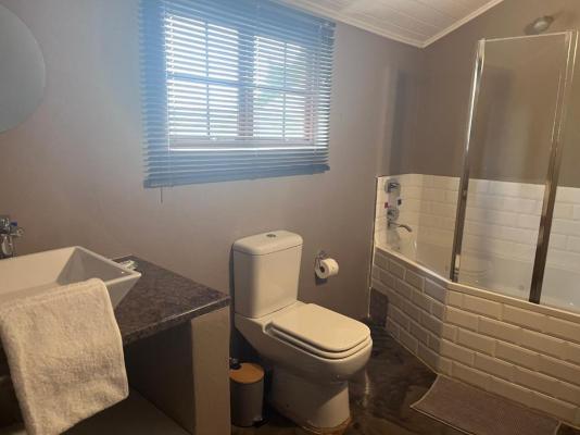 Room image 6
