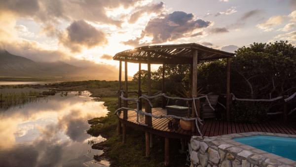 Mosaic Lagoon Lodge