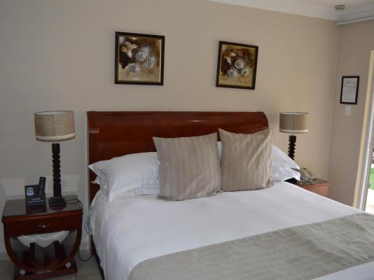 Lakeview Hotel Guesthouse & Conference Center - 231698