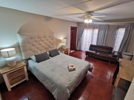 Room image 3