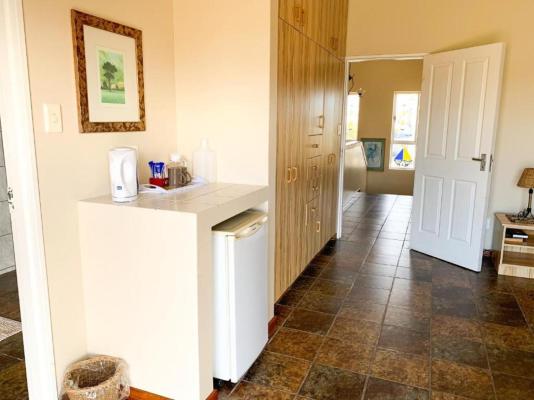 Room image 2
