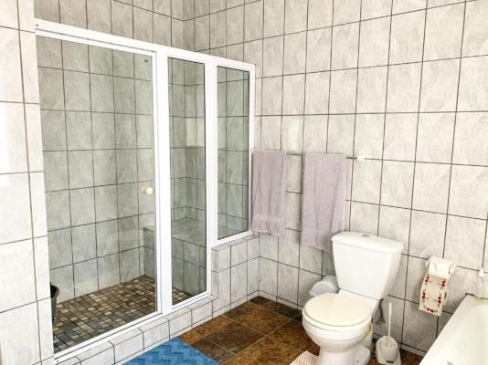 Room image 6