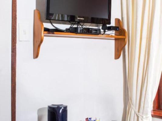 Room image 4