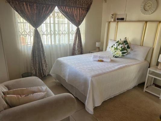 Room image 2