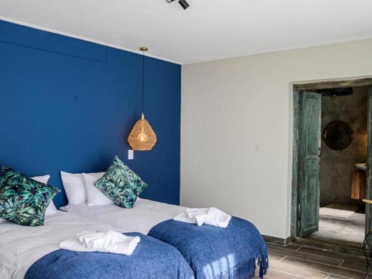 Room image 3