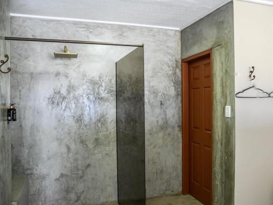 Room image 5