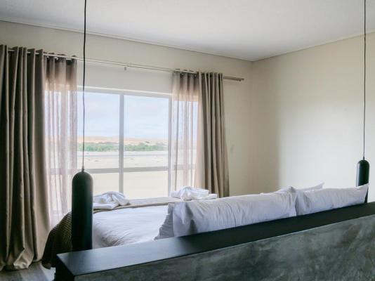 Room image 6