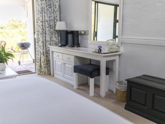 Room image 1