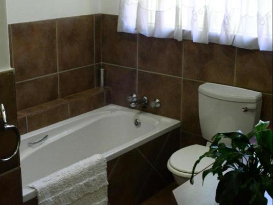Room image 6