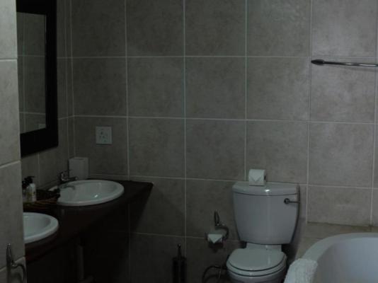 Room image 2