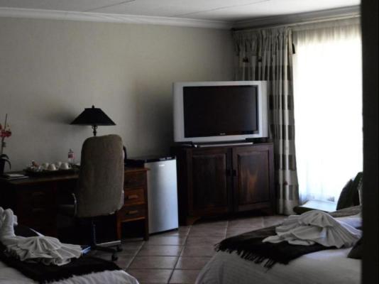 Room image 3