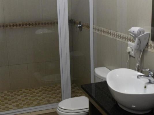 Room image 1