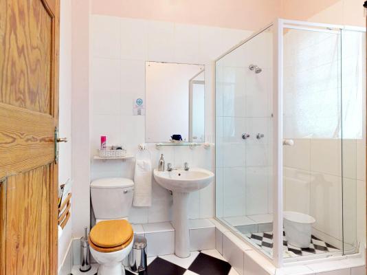 Mountain Manor Guest House & Executive Suites - 233055