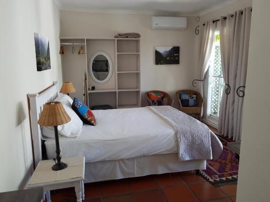 Room image 4