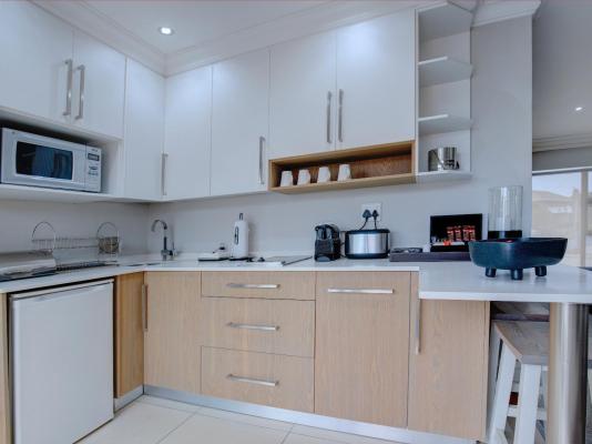 Room image 3