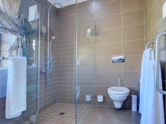 Room image 31