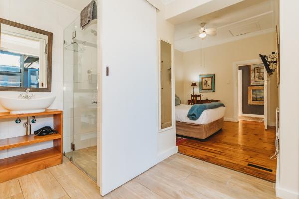 Acorn Guest House - 233972
