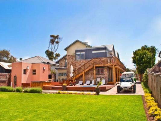 FunkyTown - Jeffreys Bay - 234174