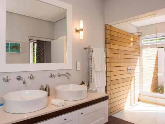 Room image 1