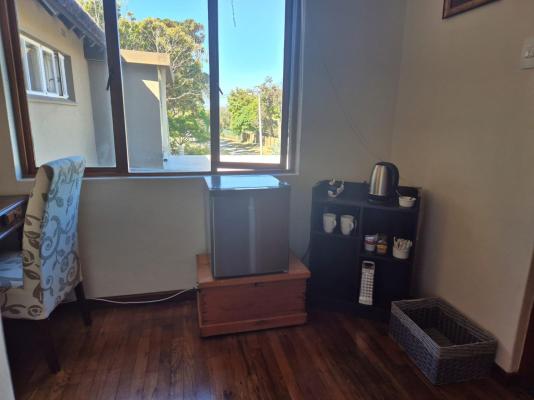 Room image 2