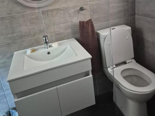 Room image 3