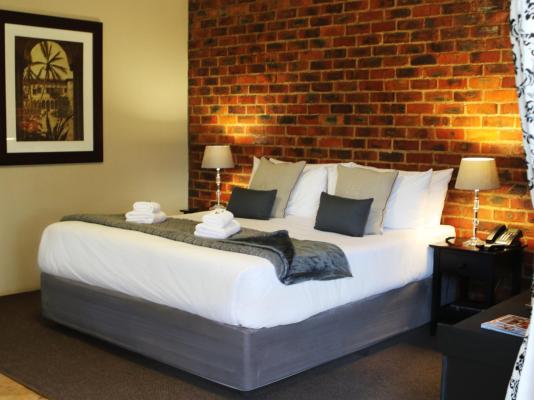 Room image 1