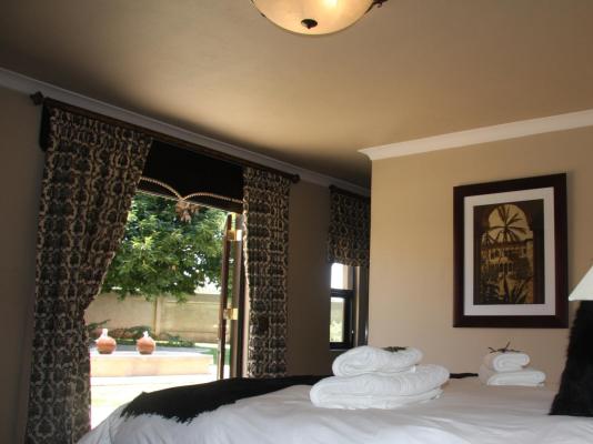 Room image 3