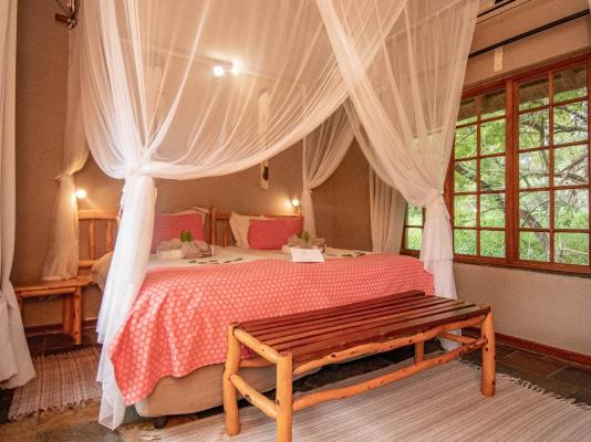 Room image 8