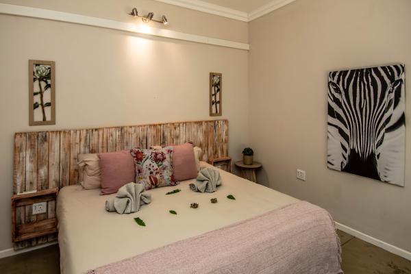 Room image 25