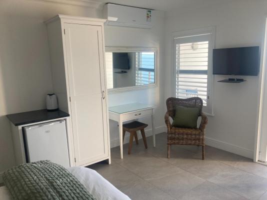 Room image 7