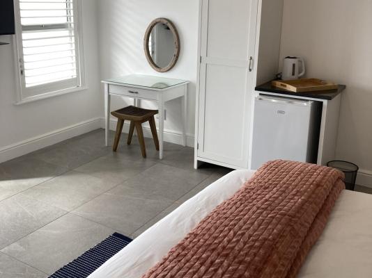 Room image 15