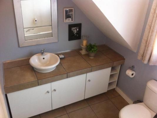 Room image 17