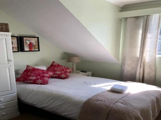 Room image 2