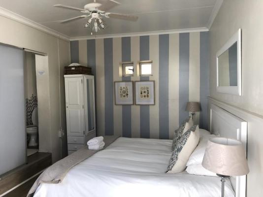 Room image 33