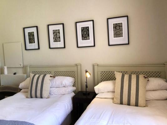 Room image 34