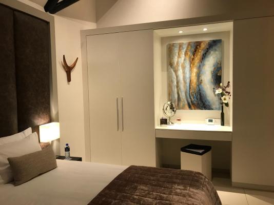 Room image 9
