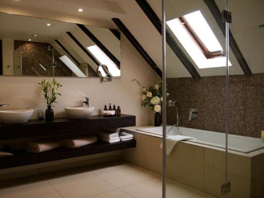 Room image 1