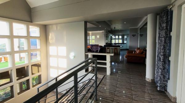 Room image 1