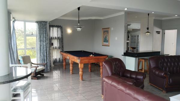 Room image 4