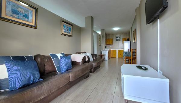 Room image 4